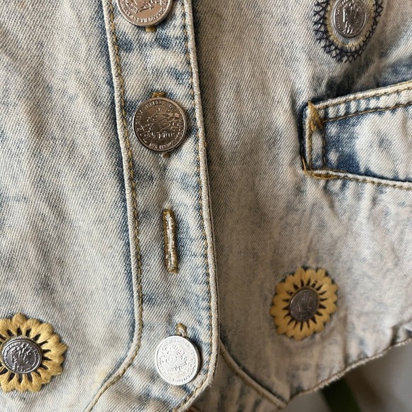 Vtg Women Jordache Denim Jean Vest Small Embroidered Flower Embellished Acid Y2K - Picture 5 of 8